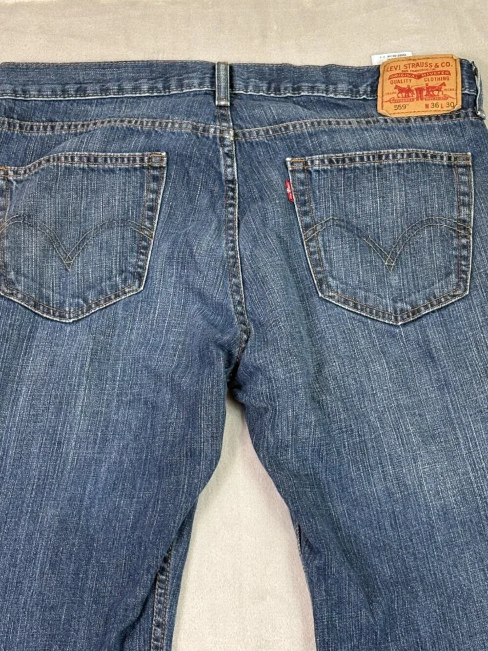 Levi’s 559 Relaxed Straight Mens Blue Denim Jeans Size 36x30 Pants Medium Wash